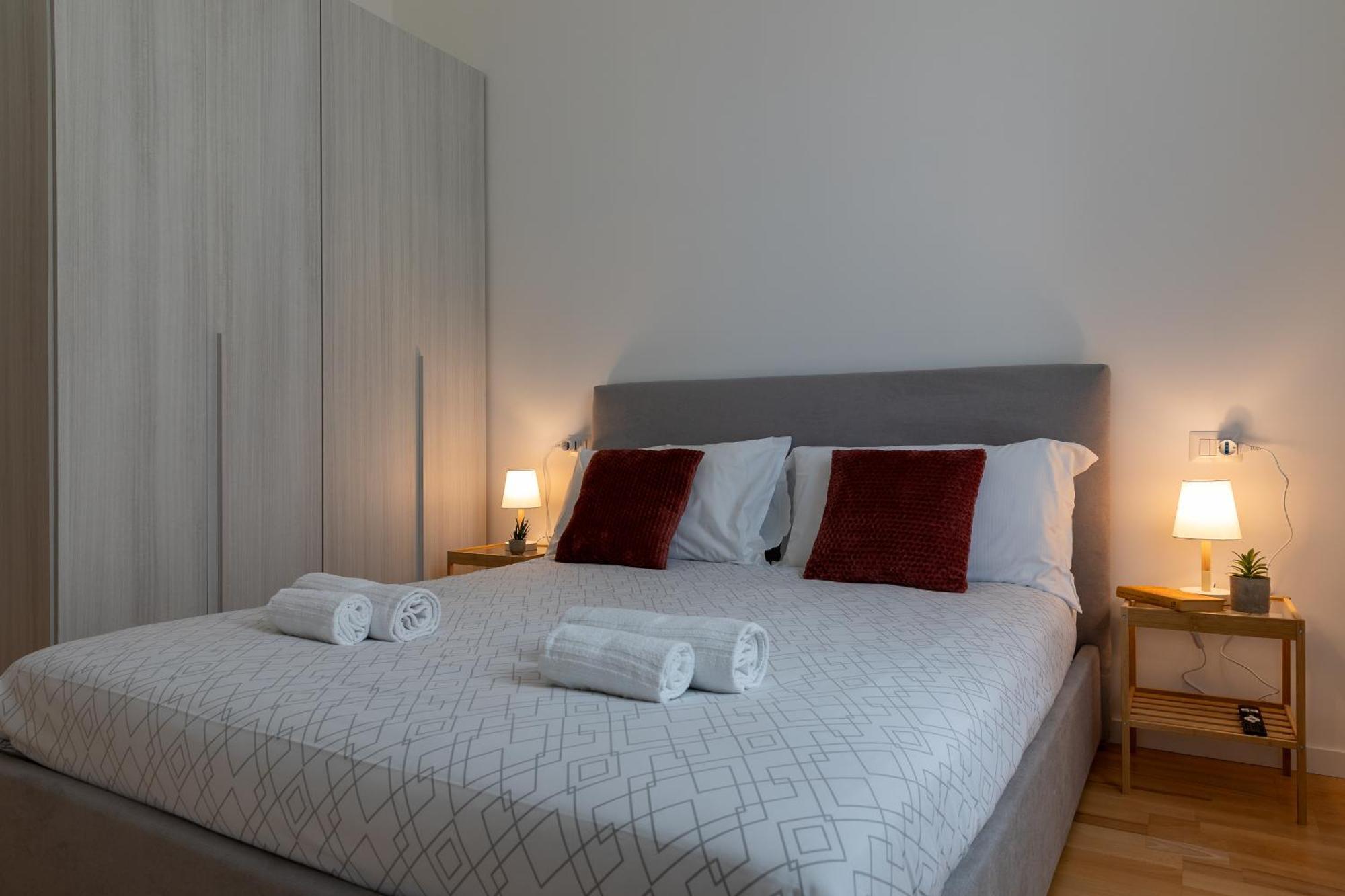 Apartment Casa 500 Family & Friends - M3 10 Minutes To Duomo *